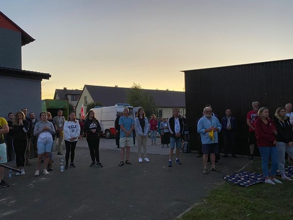 2022811 5