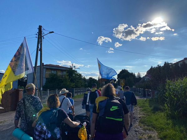2022810 8